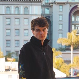 Meet your Posher, Griffin